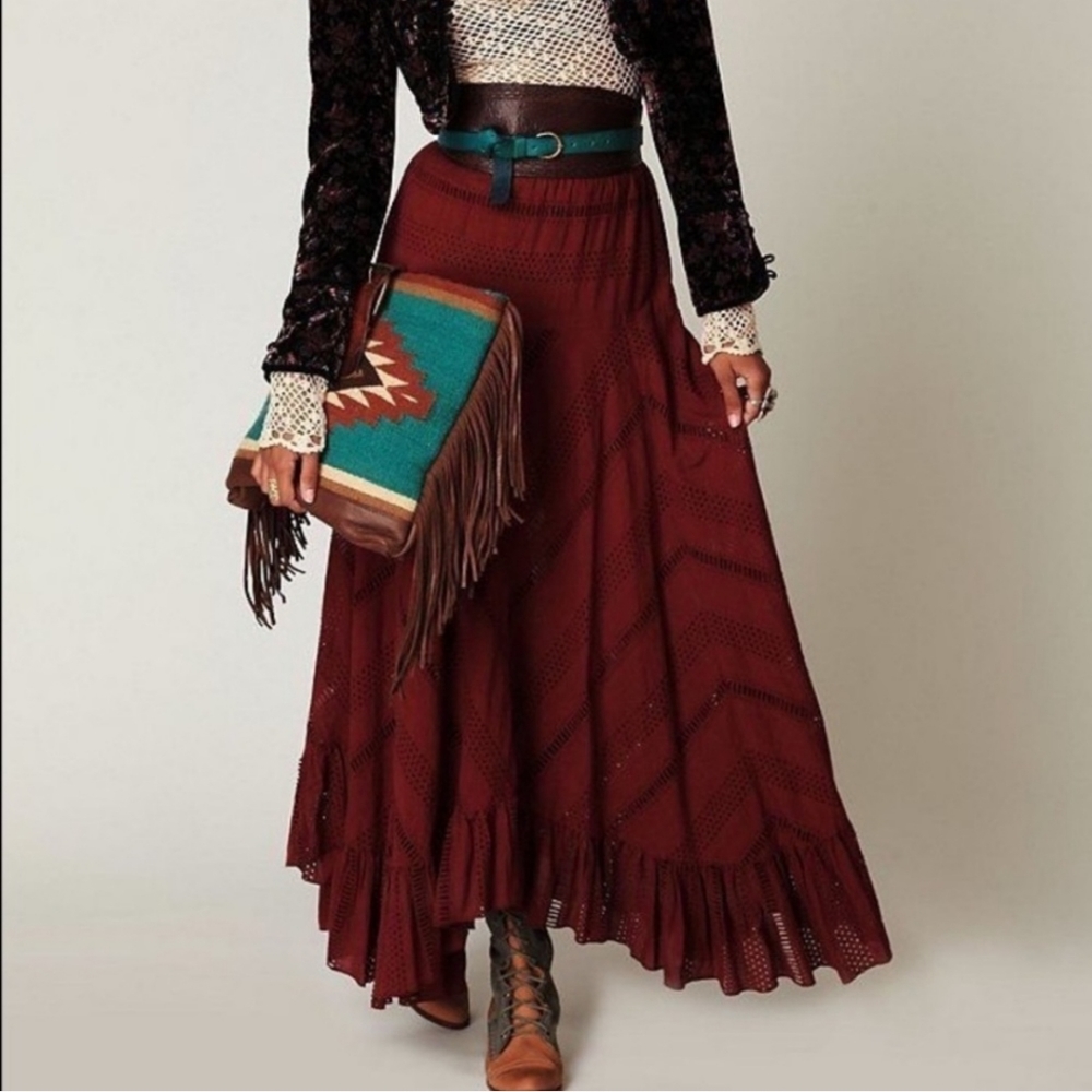 ISO FP Burgundy Eyelet Peasant Skirt size S - Picture 1 of 1